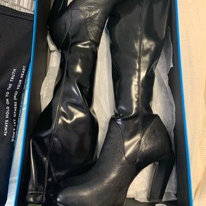Fluevog Shaguar Tura Tall Stretch Boot 9.5
